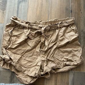 Women’s khaki shorts